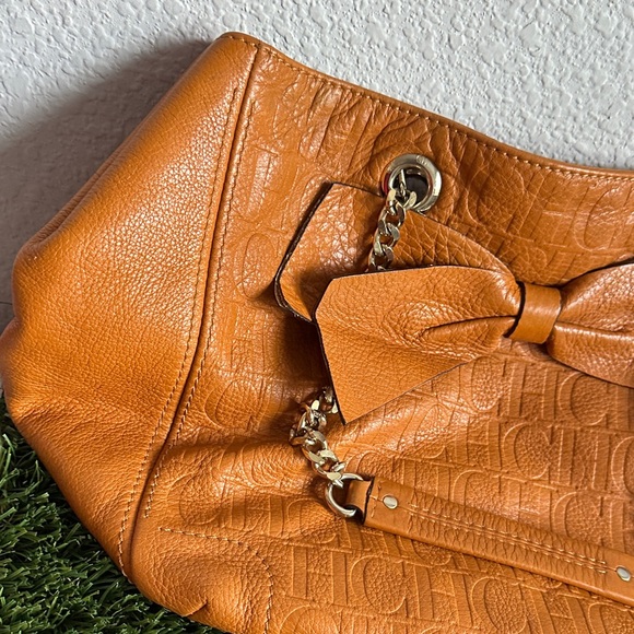 Carolina Herrera Embossed Camel Shoulder Bag - Picture 4 of 10